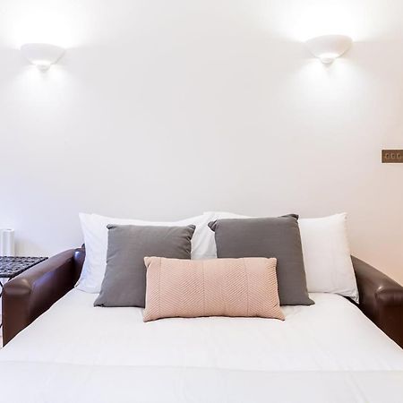 Bright & Comfortable Angel Apartment Лондон Екстер'єр фото