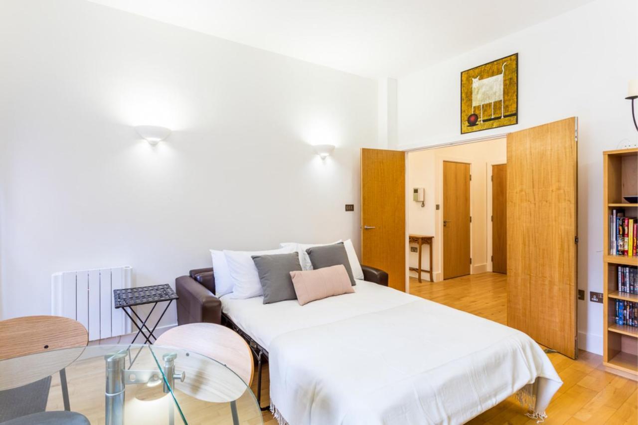 Bright & Comfortable Angel Apartment Лондон Екстер'єр фото