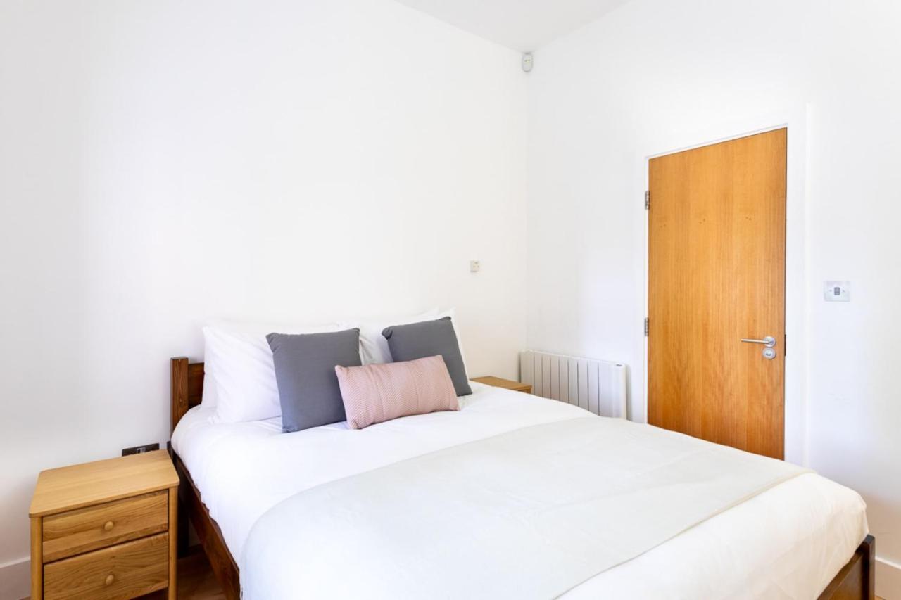 Bright & Comfortable Angel Apartment Лондон Екстер'єр фото
