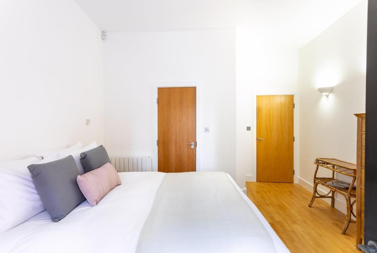 Bright & Comfortable Angel Apartment Лондон Екстер'єр фото