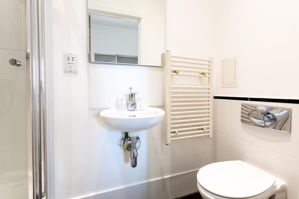 Bright & Comfortable Angel Apartment Лондон Екстер'єр фото
